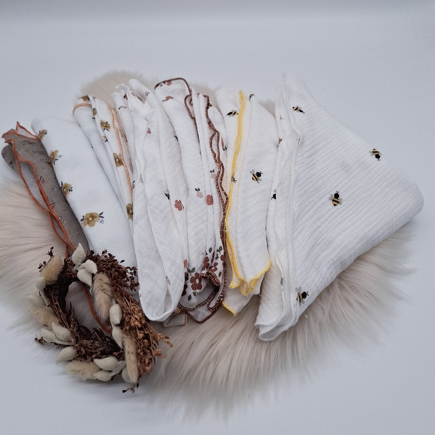 Halstuch Musselin Blumen dunkel