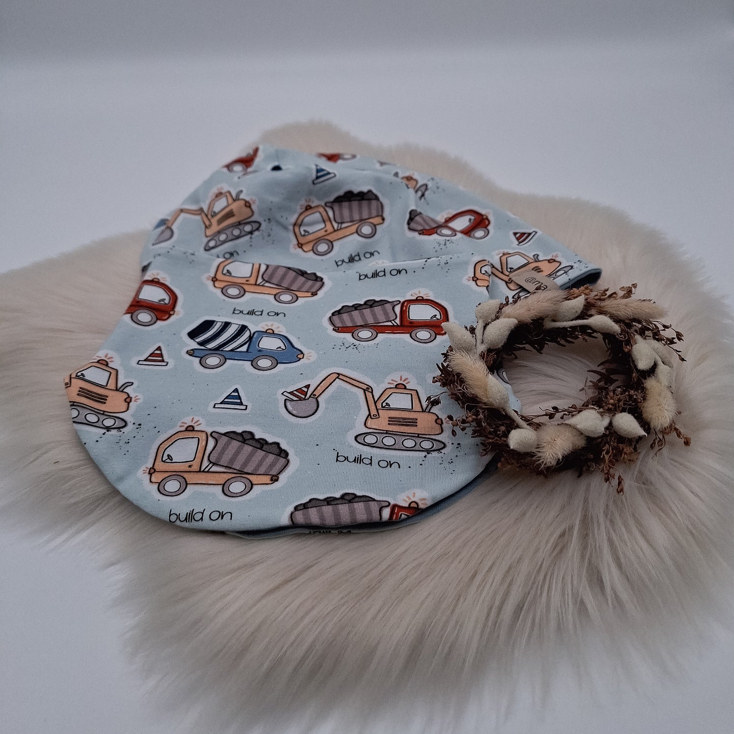 Beanie und Loop Build on Baufahrzeuge