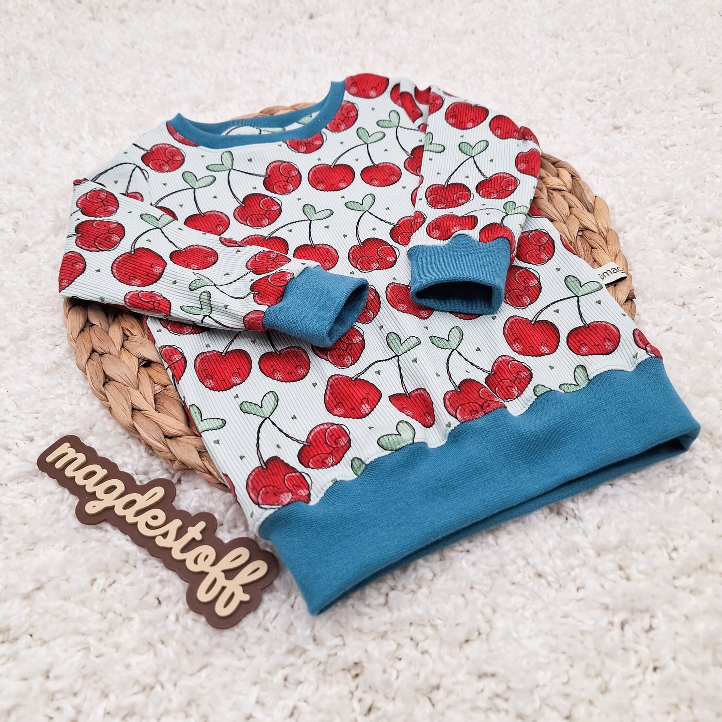 Sweater Kirschen
