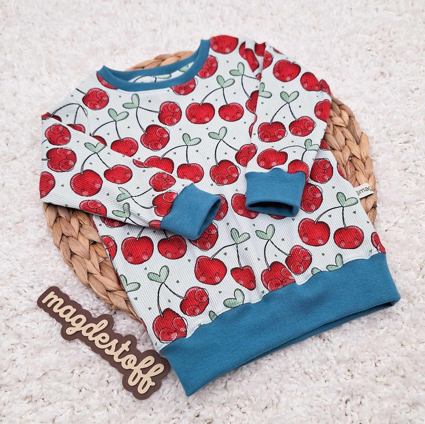 Sweater Kirschen
