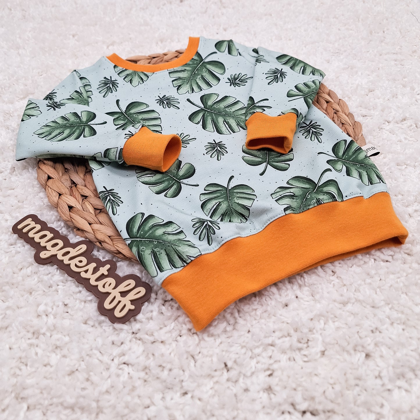 Sweater Blätter
