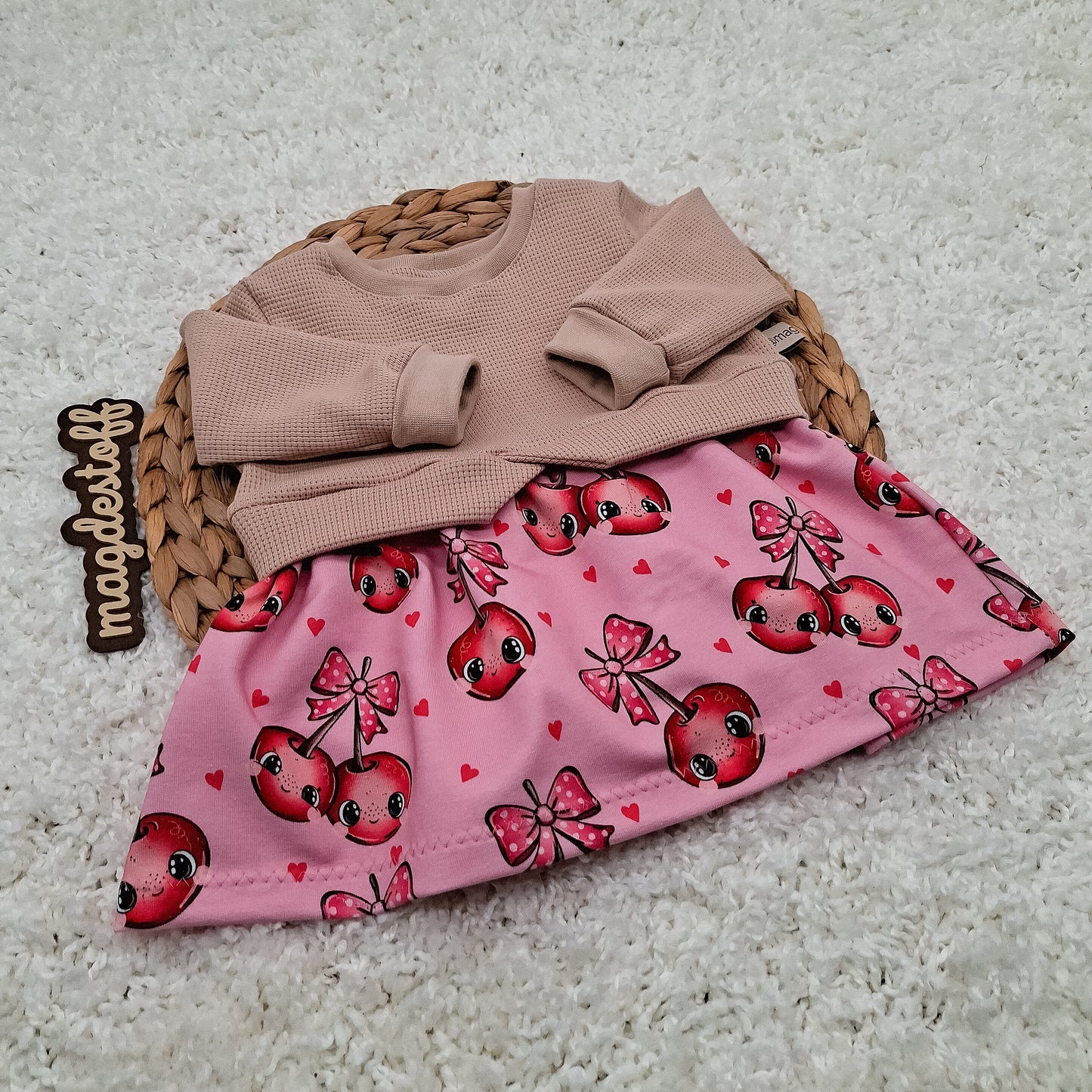 Kleid Kirschen